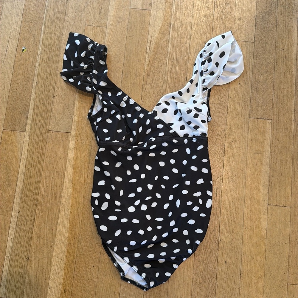 Black and white polka dot bathing suit, size 4